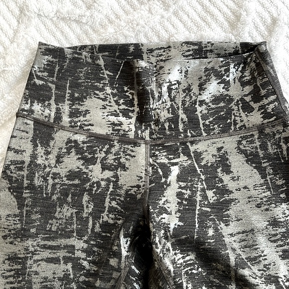 Lululemon legging - Picture 1 of 7